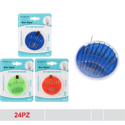 Naainalden set in doosje 24 stuks kleur willekeurig